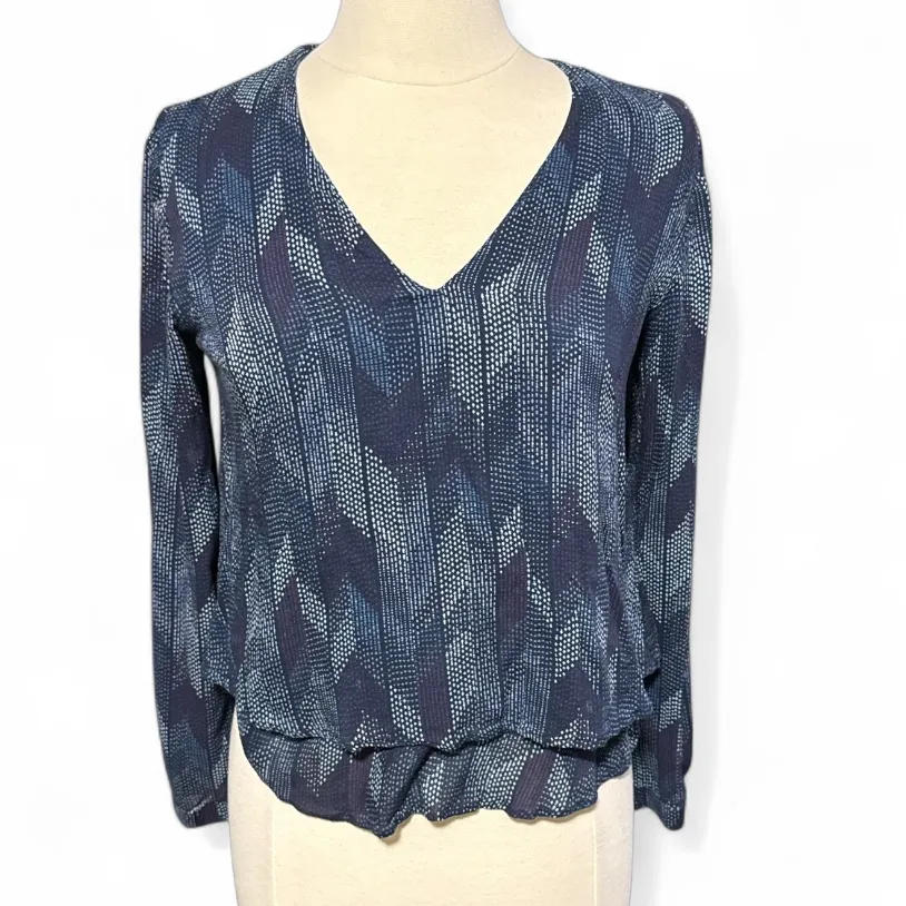 Anthropologie‎ Cloth & Stone Blue Dotted Herringbone V-Neck Blouse Size Small - Image 2