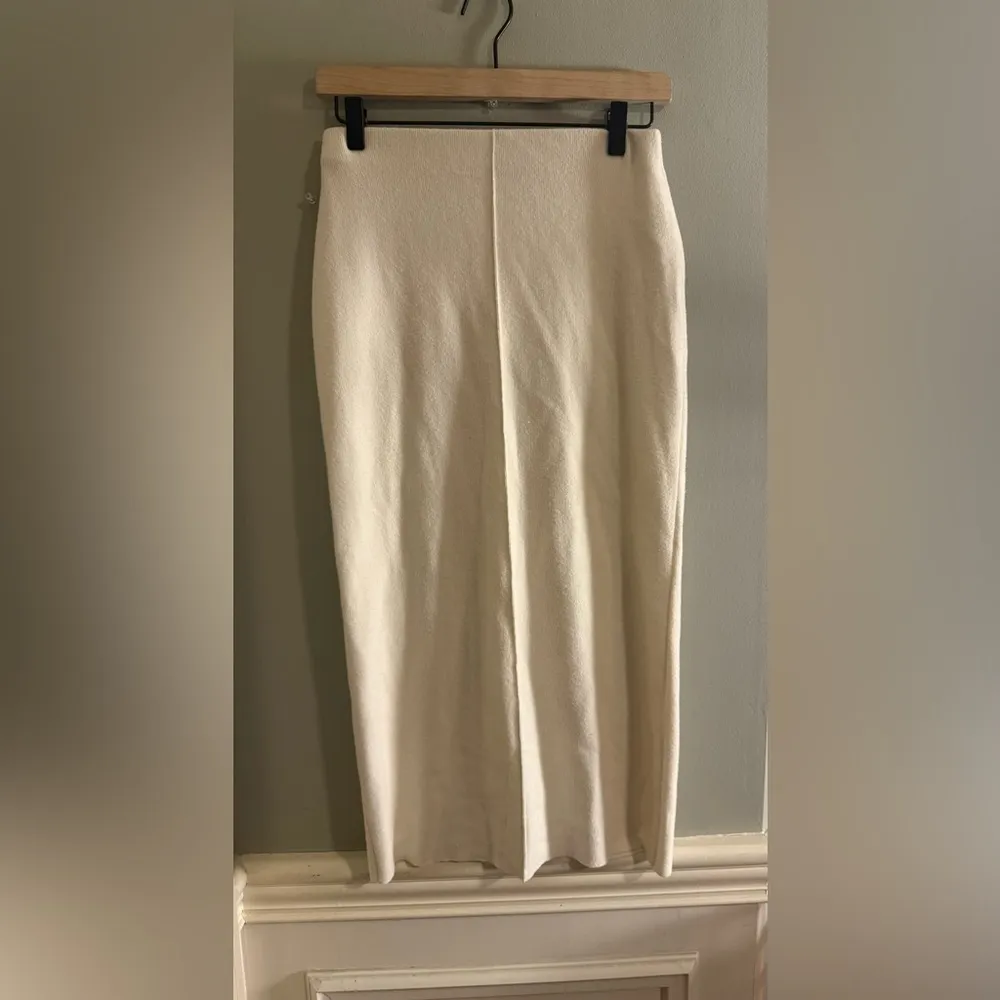 Zara Cream Maxi Pencil Skirt for Work - Image 6