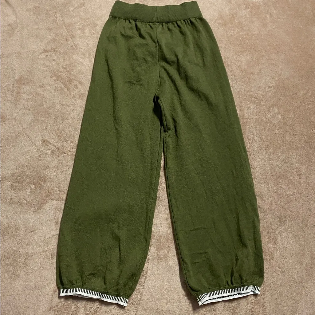 Balloon Women’s Green Pants Size L with 22” waist Size L - Image 6