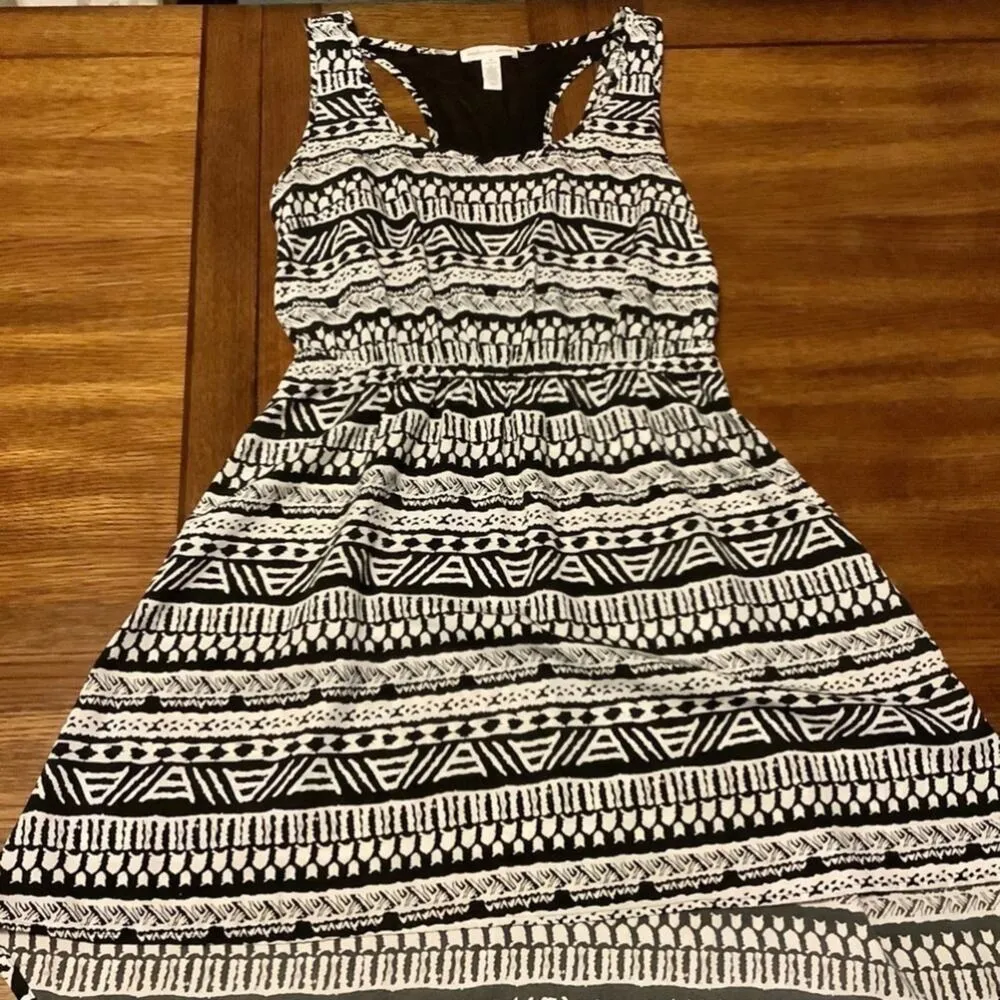 AMBIANCE APPAREL Black & White Mesh Back Drop Waist Tribal Print Dress Size M Size M - Image 4
