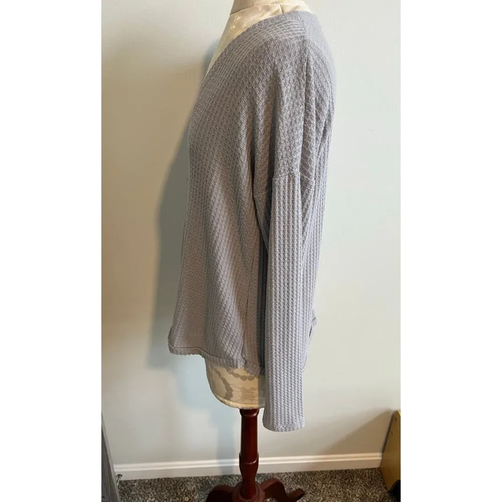 Mudd  Button Up Gray Blouse Small - Image 3