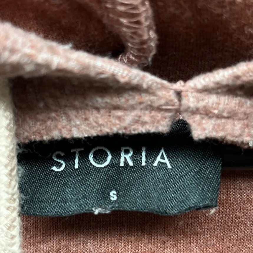 Storia Womens Hoodie Size S Brown Star Cutout V-Neck Sweatshirt Casual Trendy - Image 2