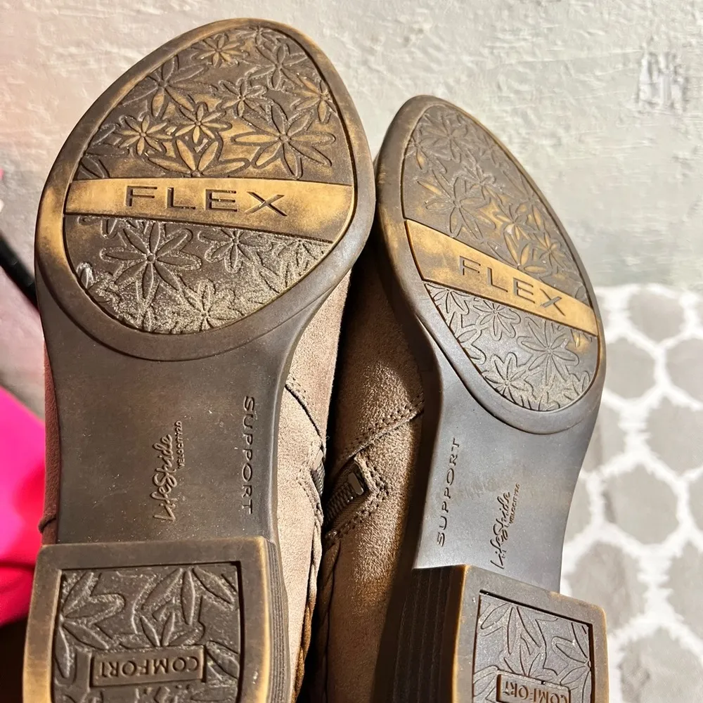 Life Stride Tan Ankle Boots with Stacked Heel - Image 6