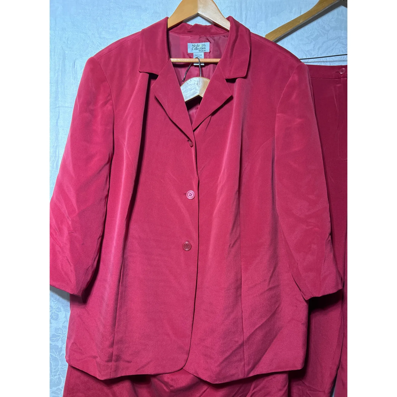 Vintage 100% Silk Suit 22W Red Blazer Jacket Pants Midi Skirt Jacket Style & Co - Image 2