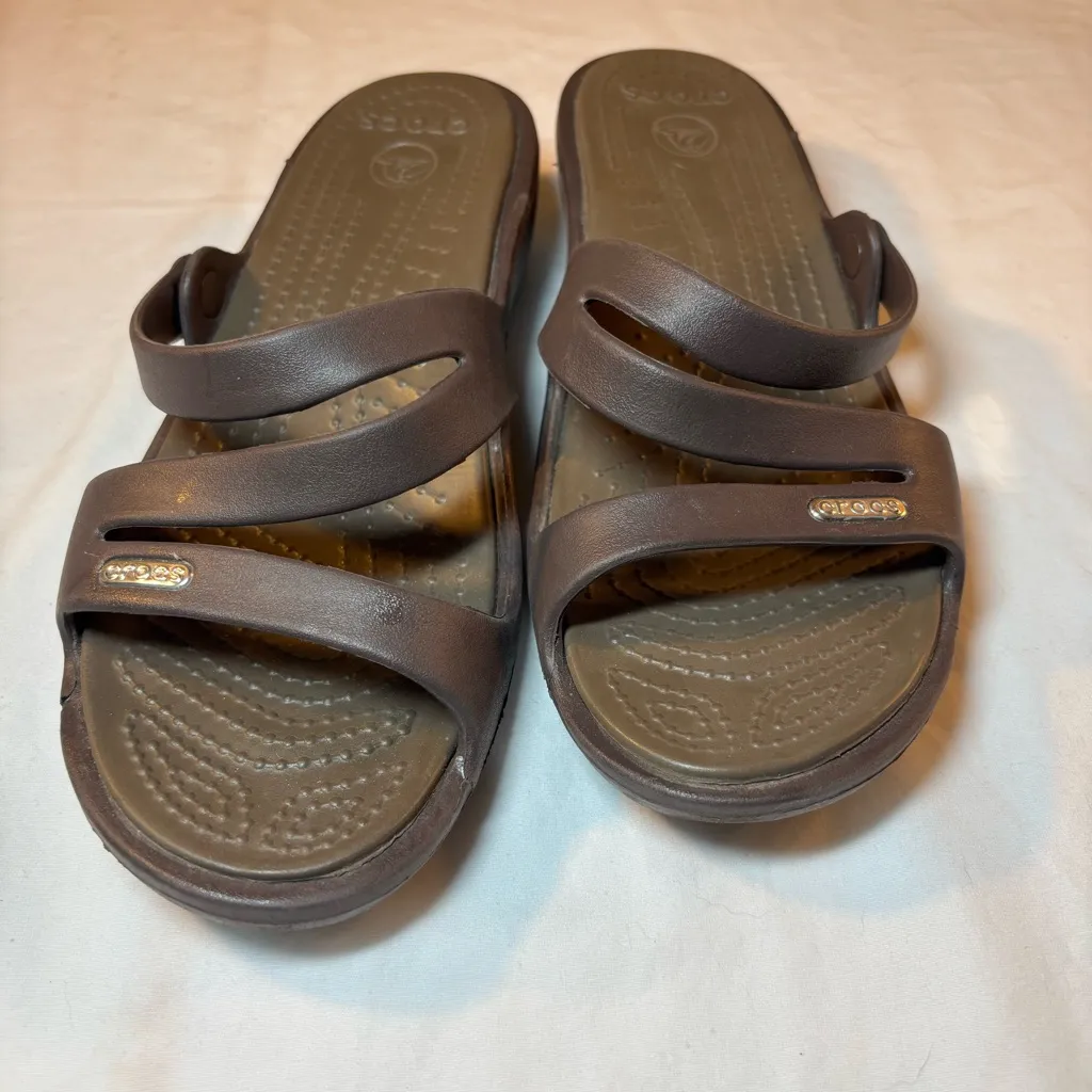 Crocs Patricia Wedge Sandals Slip On Neutral Brown On Brown Women’s Size W7 - Image 3