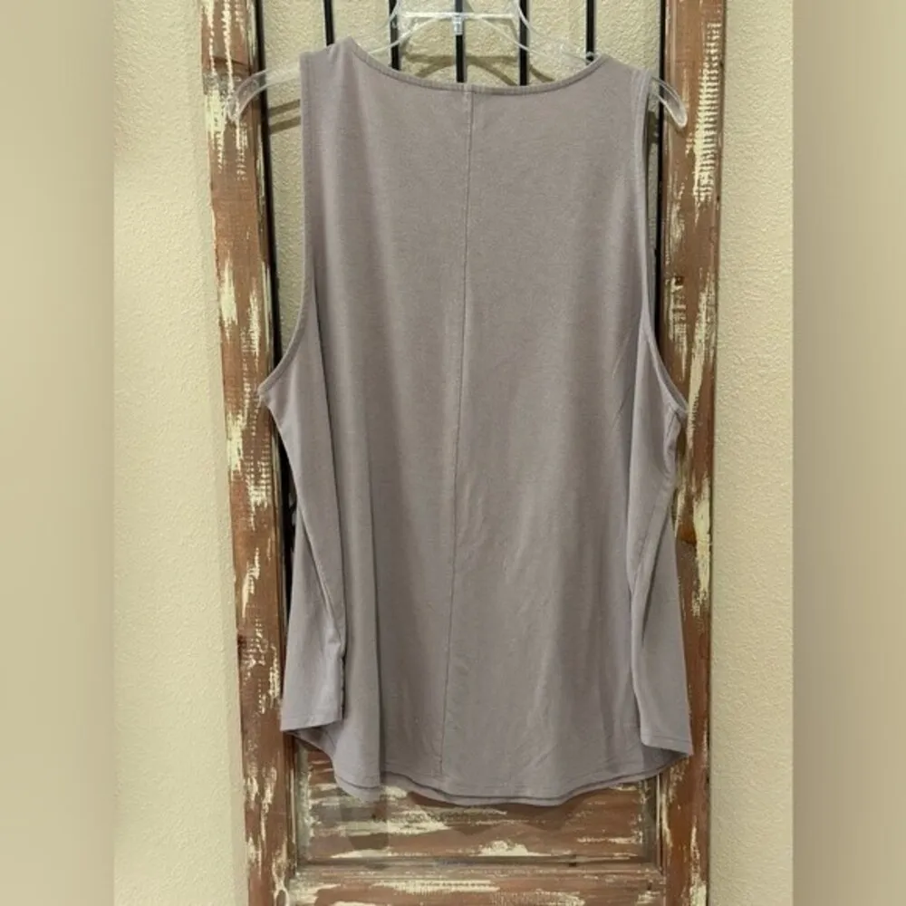 Zenana sleeveless top - Image 3