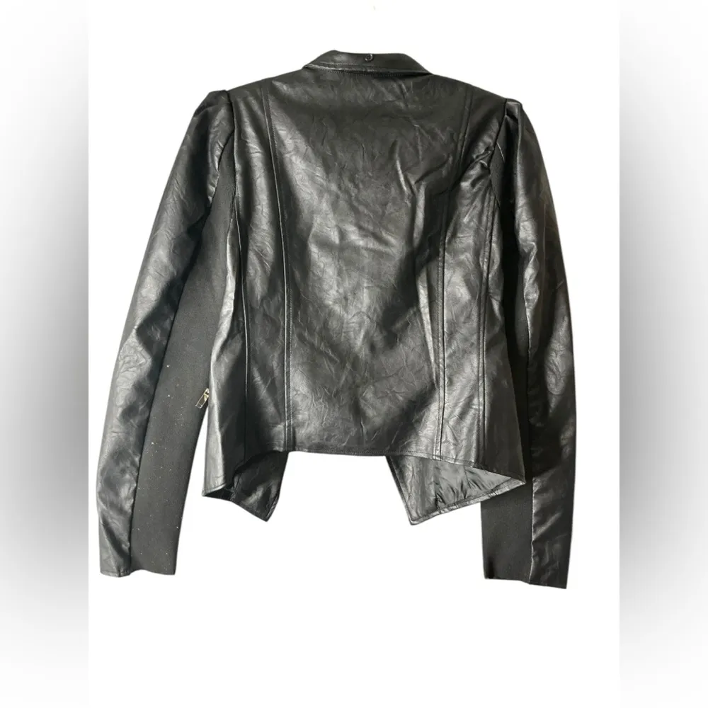 Haute Monde Black Leather Jacket with Dramatic Lapels - Image 2