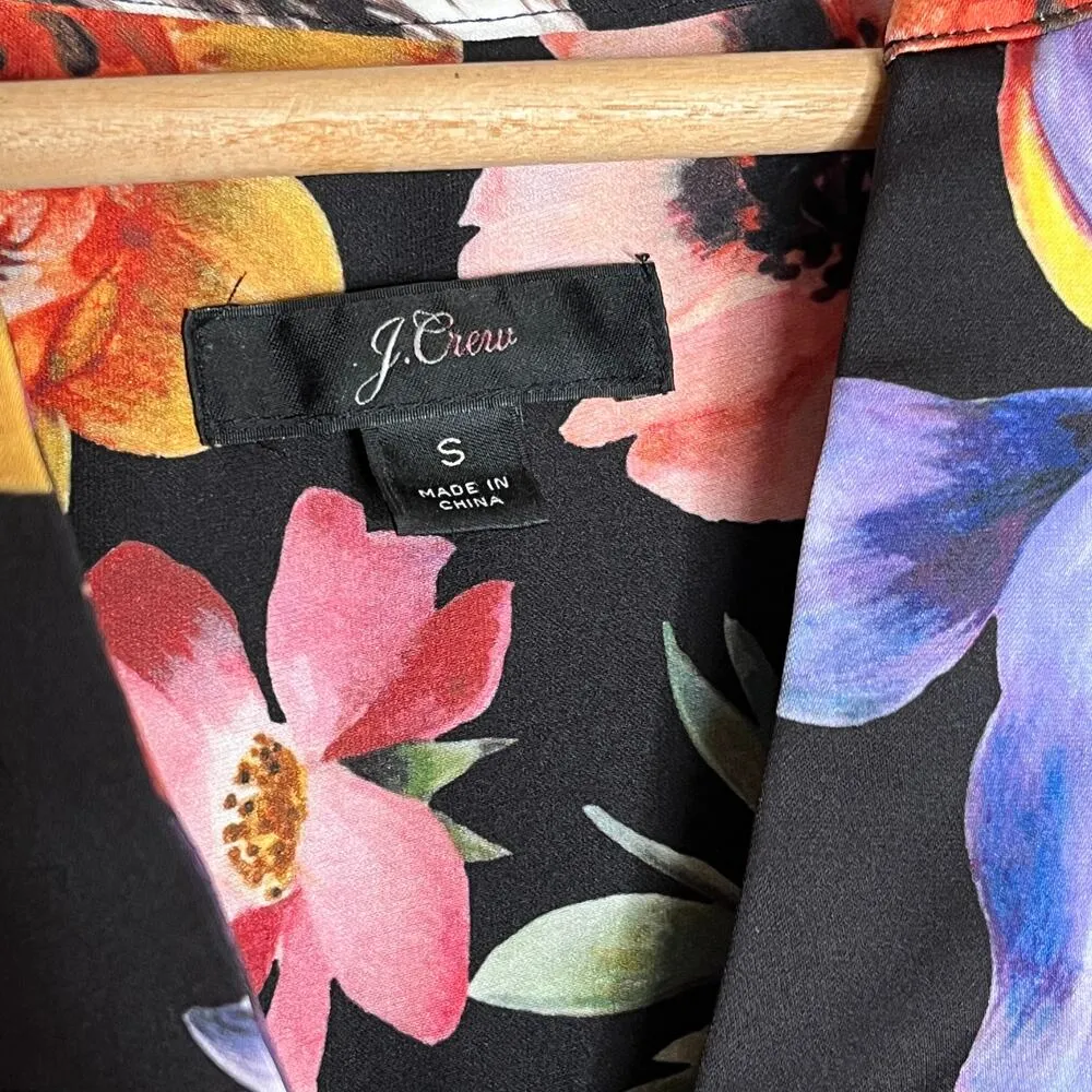 J. Crew Women's Black Open V-neck Top in Midnight Dutch Floral Size Small - Image 3