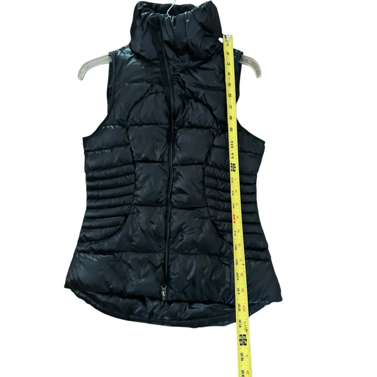 NWOT Lululemon Black Fluffin Awesome Vest - Image 8