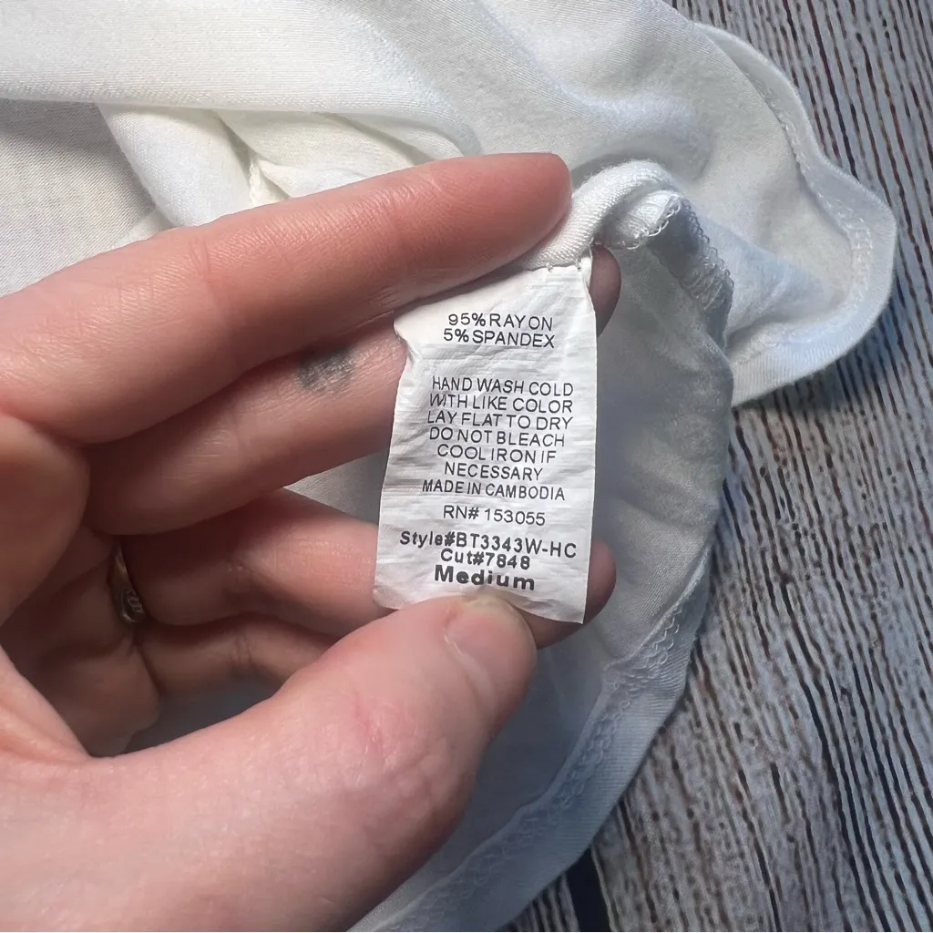 West Coast Love Y2K Gold Buckle White Tank Top Women’s Size Medium‎ Summer - Image 5