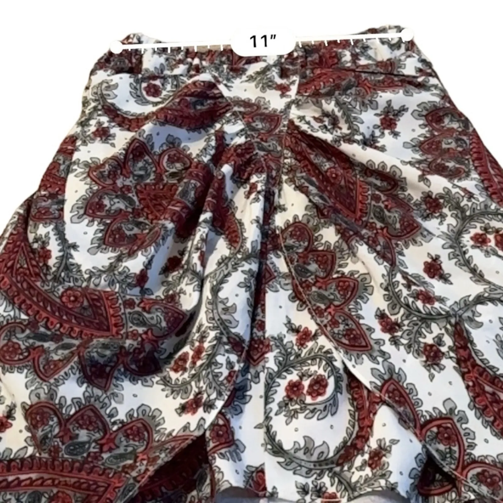 Isabel Marant Tilena White,‎ Black & Red Paisley Print Gathered Mini Skirt Sz 40 - Image 9