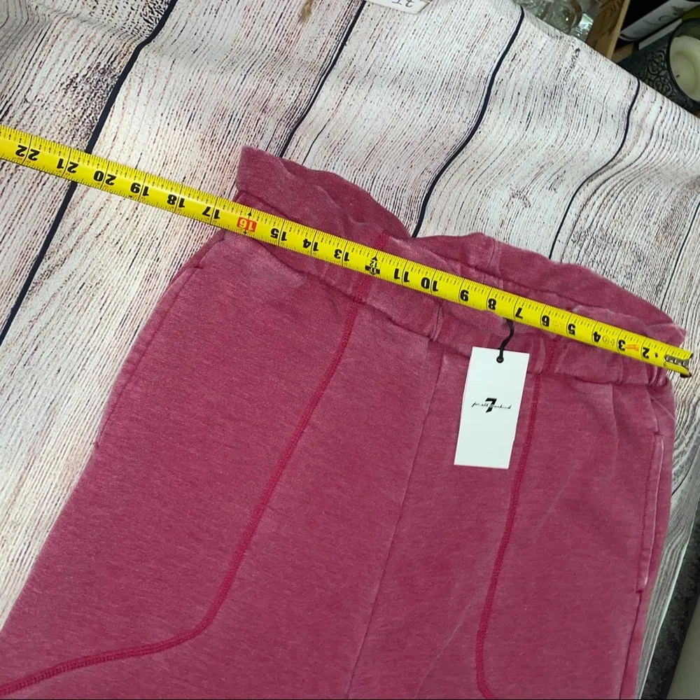 7 for All Mankind women’s joggers pants. Size L - Image 5