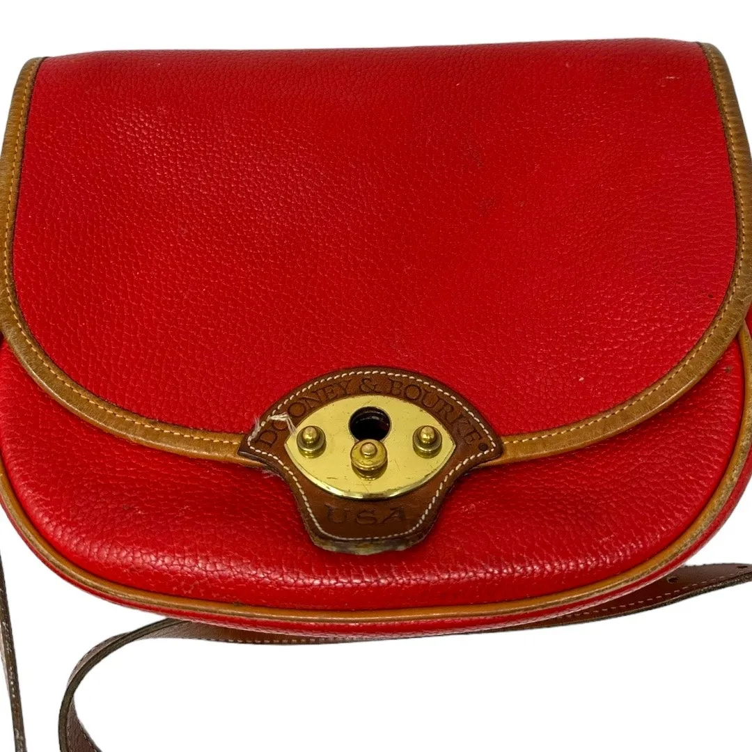 Vintage Dooney & Bourke Red All Weather Leather Large Cavalry Trooper Bag - Image 4