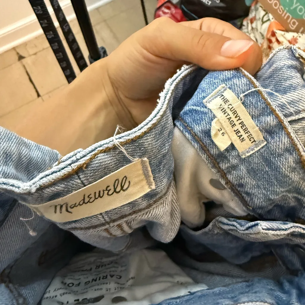 Madewell Fitzgerald Wash Curvy Perfect Vintage Jeans - Image 4