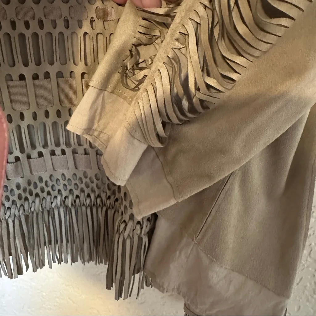 Chicos Faux Suede Fringe Open‎ Work Jacket Top Taupe Size 2 (L-10-12) - Image 12