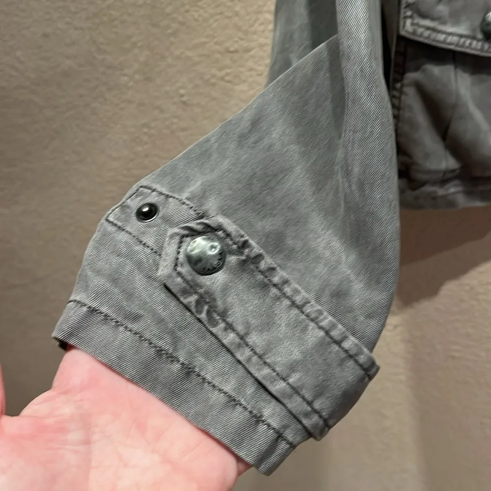 Aritzia Talula Women’s Gray Soft Military Style Cargo Pocket Jacket Size Small - Image 5