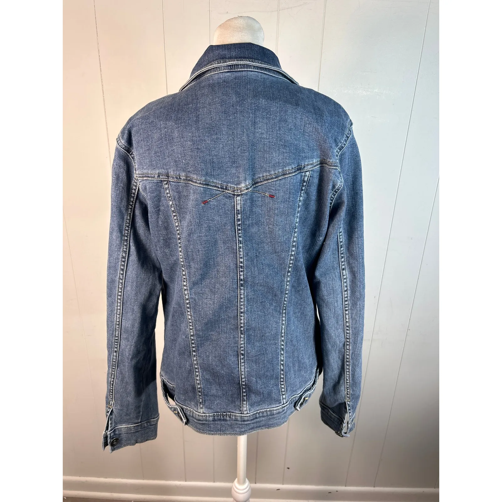Wrangler Authentic women’s blue jean denim size large jacket - Image 3