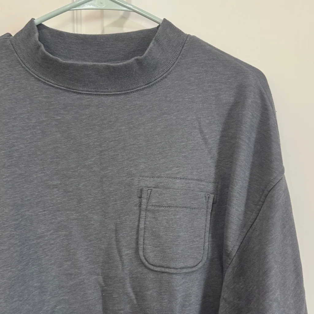 Old Navy Gray Sweatshirt - Image 2