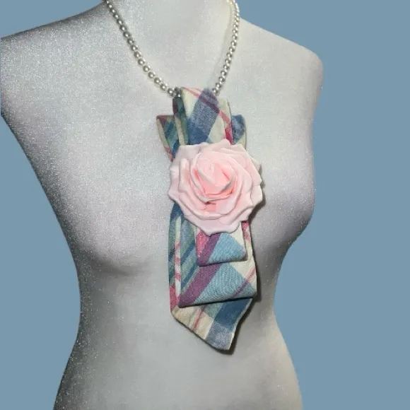 “Dainty Dapper”Plaid Necktie Necklace with Pink Rose - Image 4