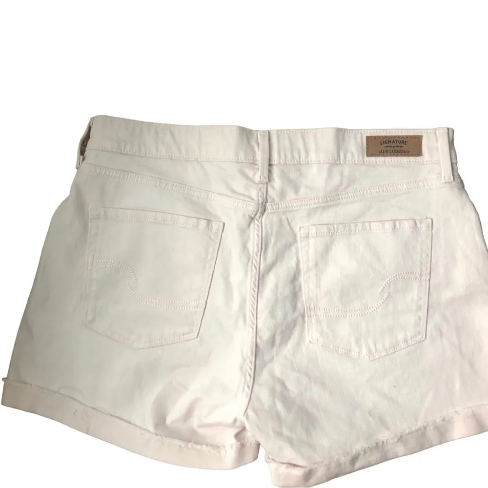 Levi’s Signature Mean Girls High Rise Shorts 14X4”Light Pink Cuffed Raw Hem - Image 2