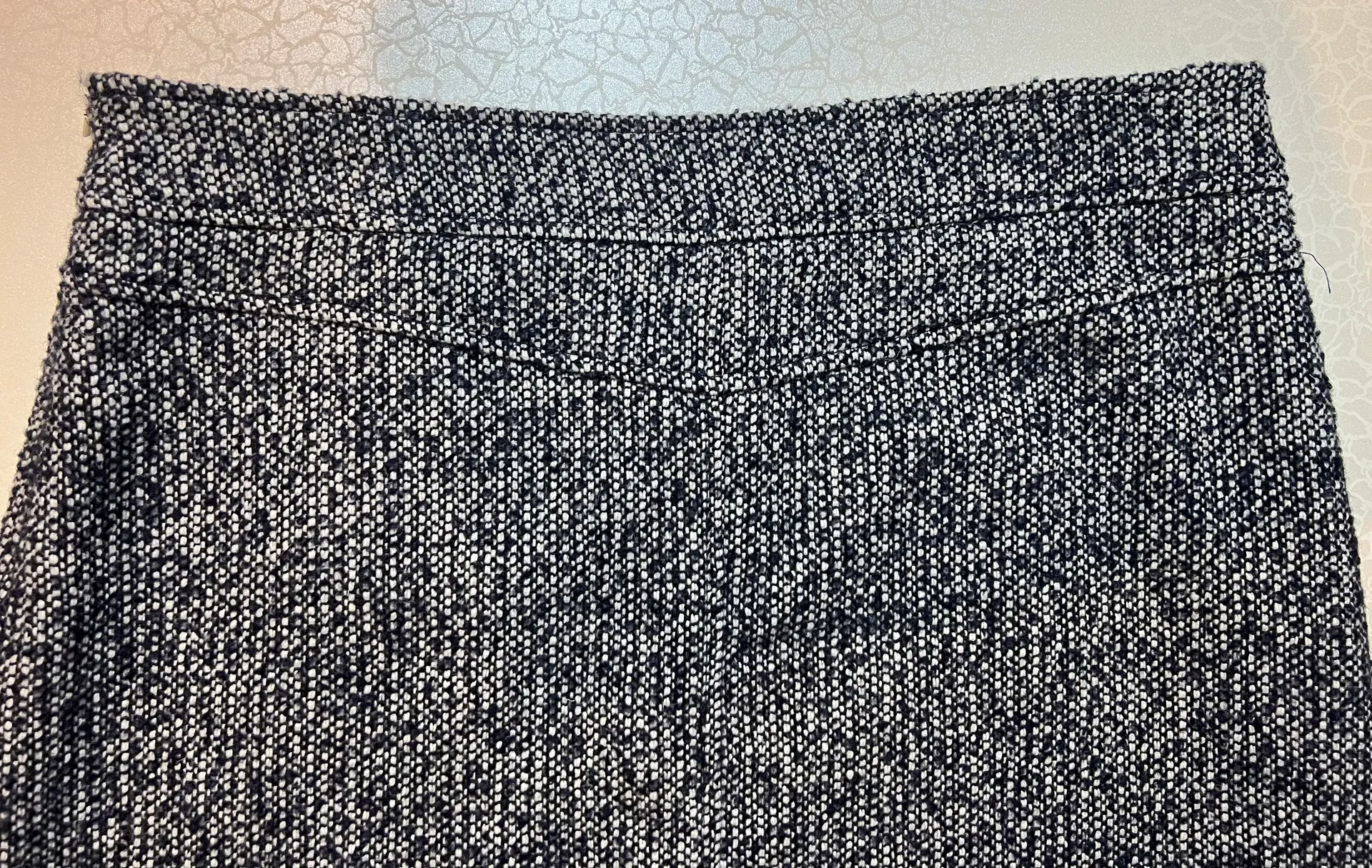 Ellen Tracy | ladies classic look, tweed pencil skirt. Size: 12 - Image 11