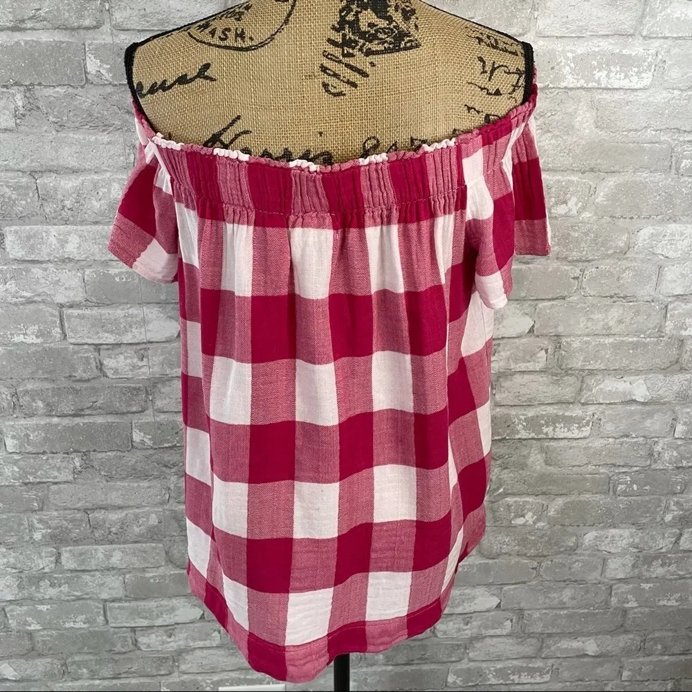 Cloth & Stone Maecy Pink Plaid Off Shoulder Top - Image 3