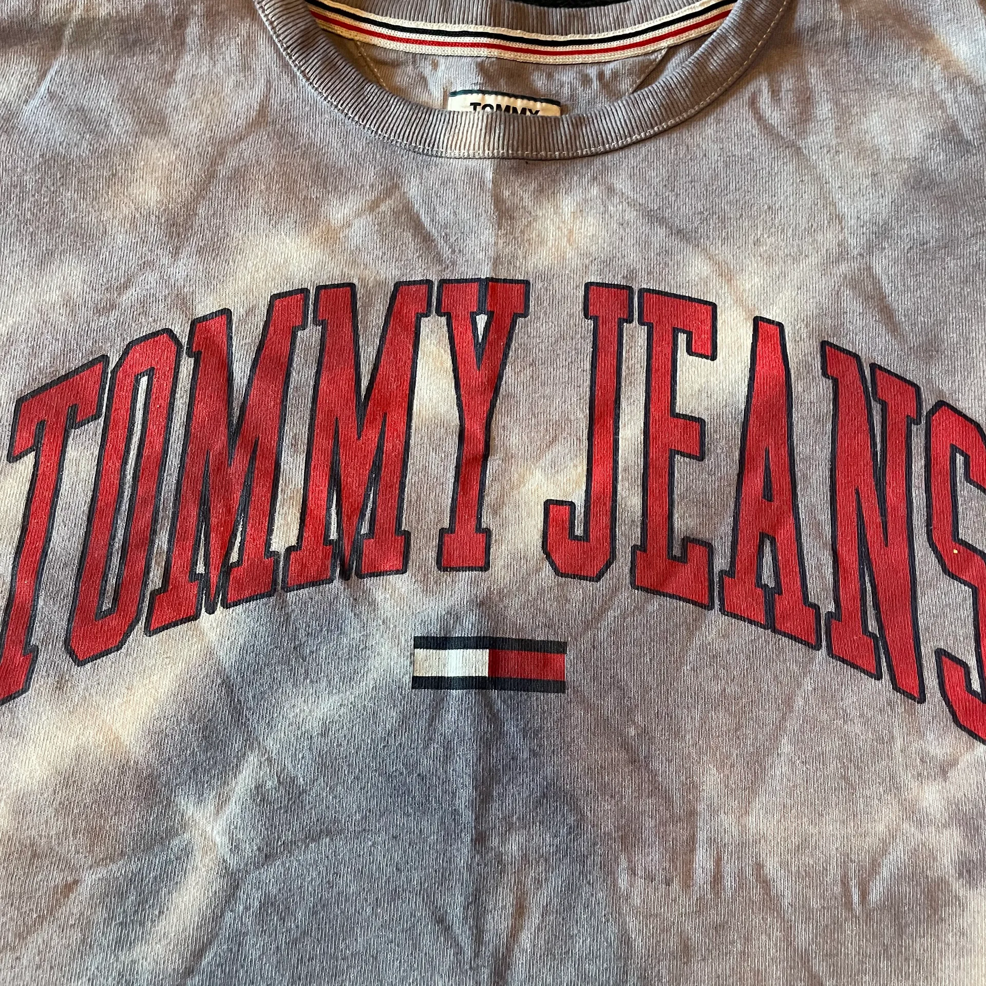 Tommy Hilfiger Vintage Tshirt size M - Image 3