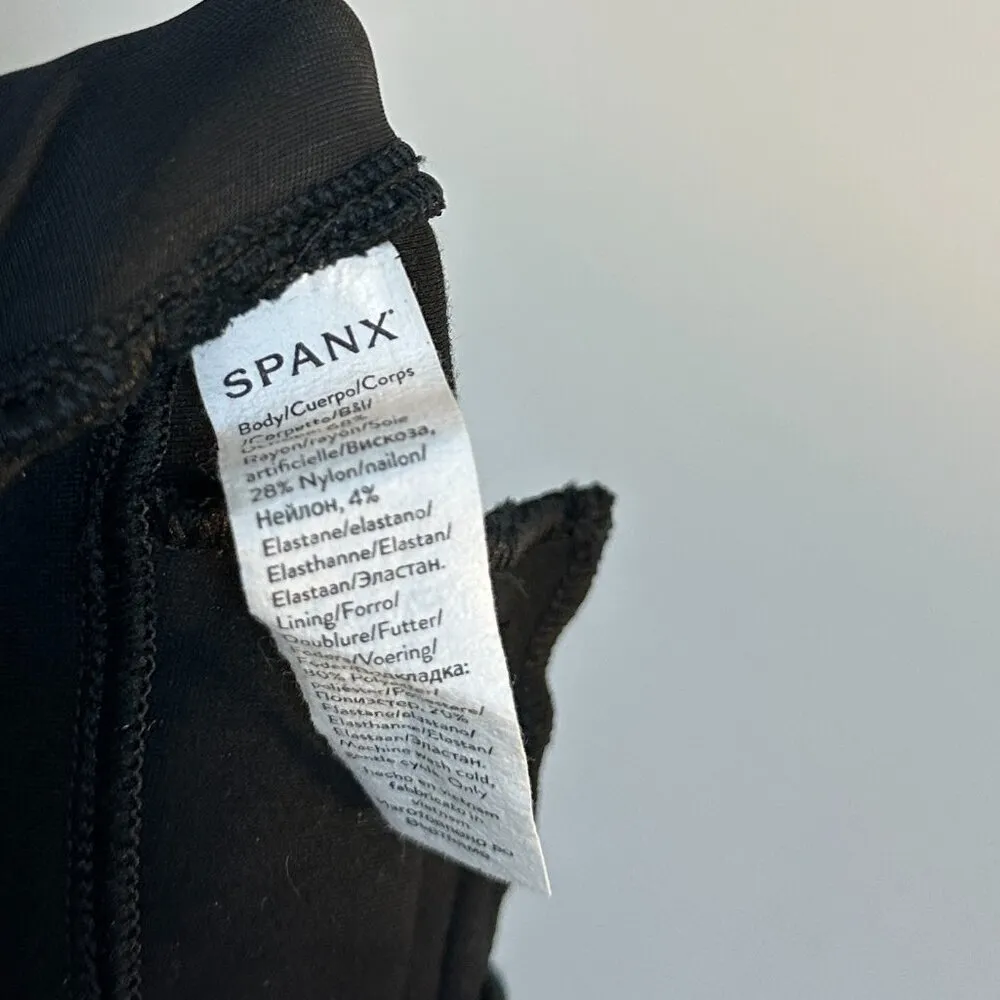 SPANX SPANXsmooth PerfectFit Ponte Flare Pants in Classic Black Size Medium - Image 9