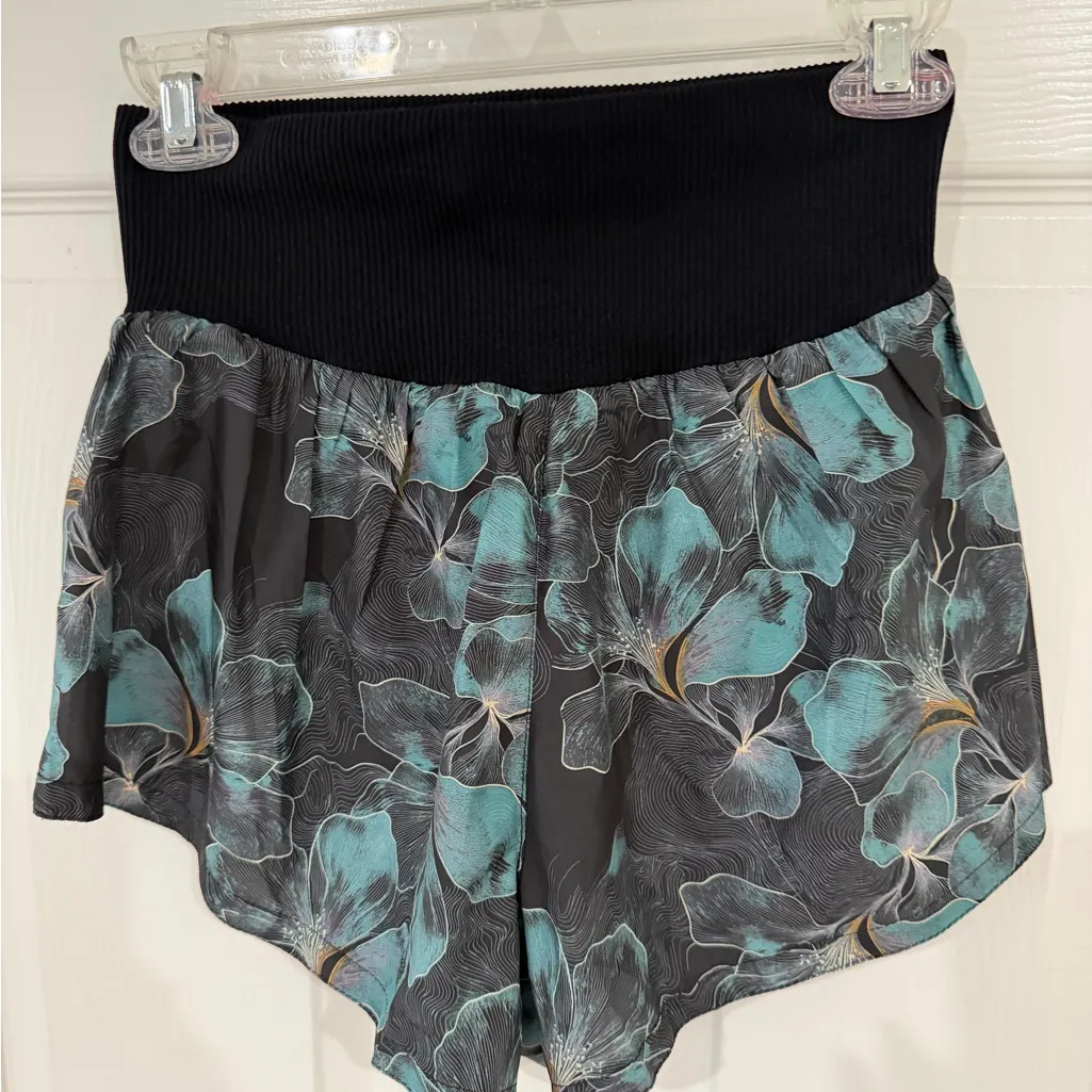 Free People Carpe Diem Shorts - Image 3