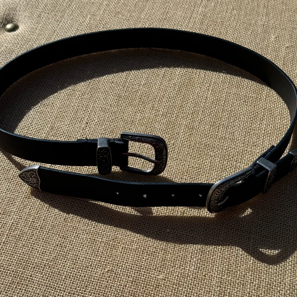 BKE Double Buckle Western Belt Size Small - Image 6