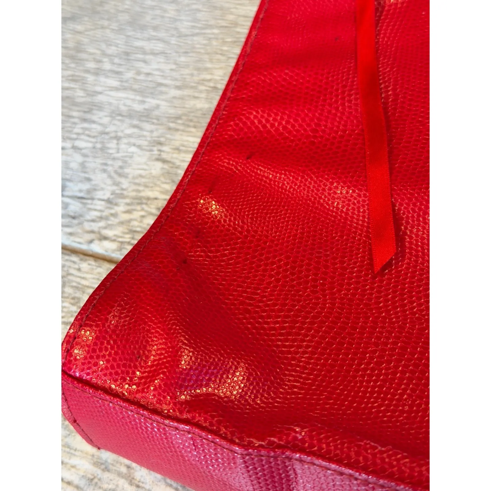 Giorgio Beverly Hills Hand Bag‎ Red Faux Leather Bamboo Straps Christmas Purse - Image 8