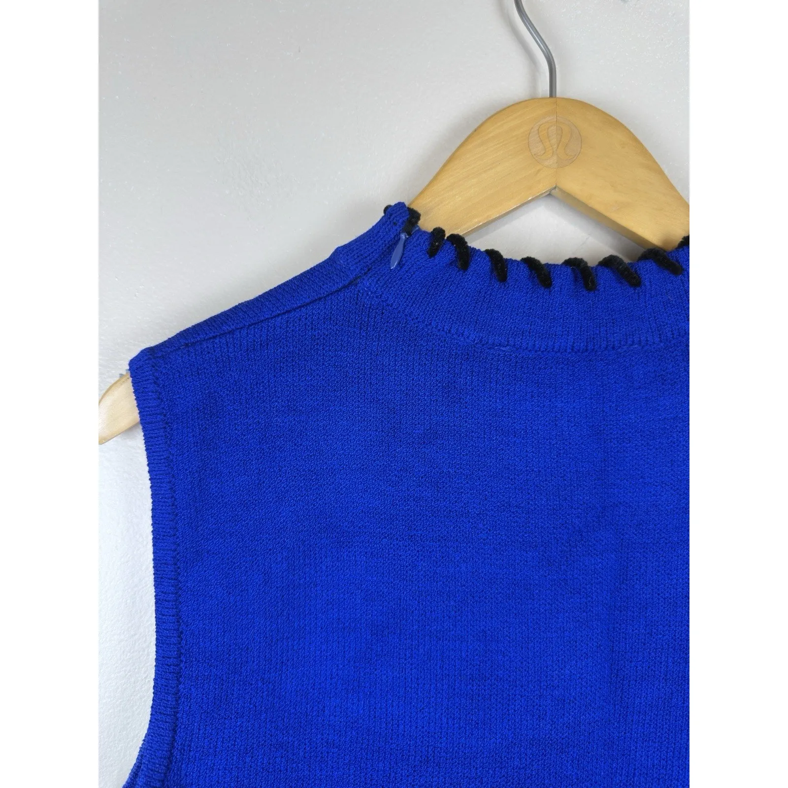 St. John Sport by Marie Gray Women’s Knit Sweater Vest Royal Blue Size M Preppy - Image 7