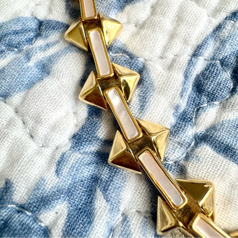 NWT nOir Jewelry brass rhodium plated choker necklace with prisms and opal links Gold - Image 4