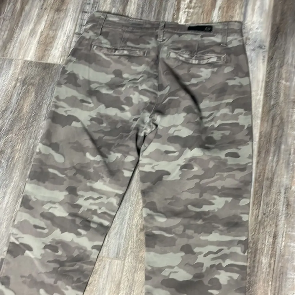 AG Adriano Goldschmied The Caden Tailored Trousers Camo Gray Print 26 - Image 10