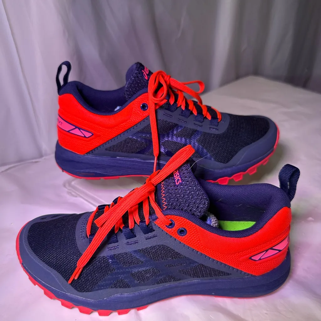 Oasis Dark Blue and Bright Pink Athletic Shoes - Image 2