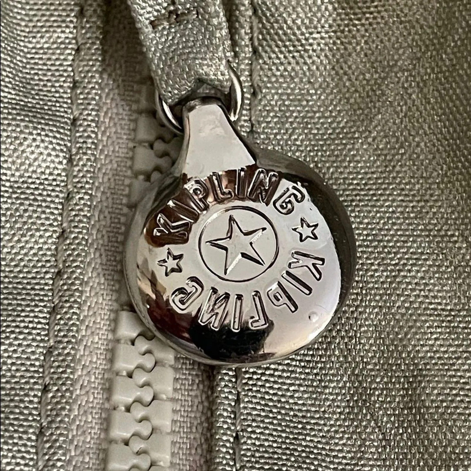 Kipling Derya Silver Shoulder Bag 17x14 Metallic HB3545 Hobo Water Resistant - Image 12