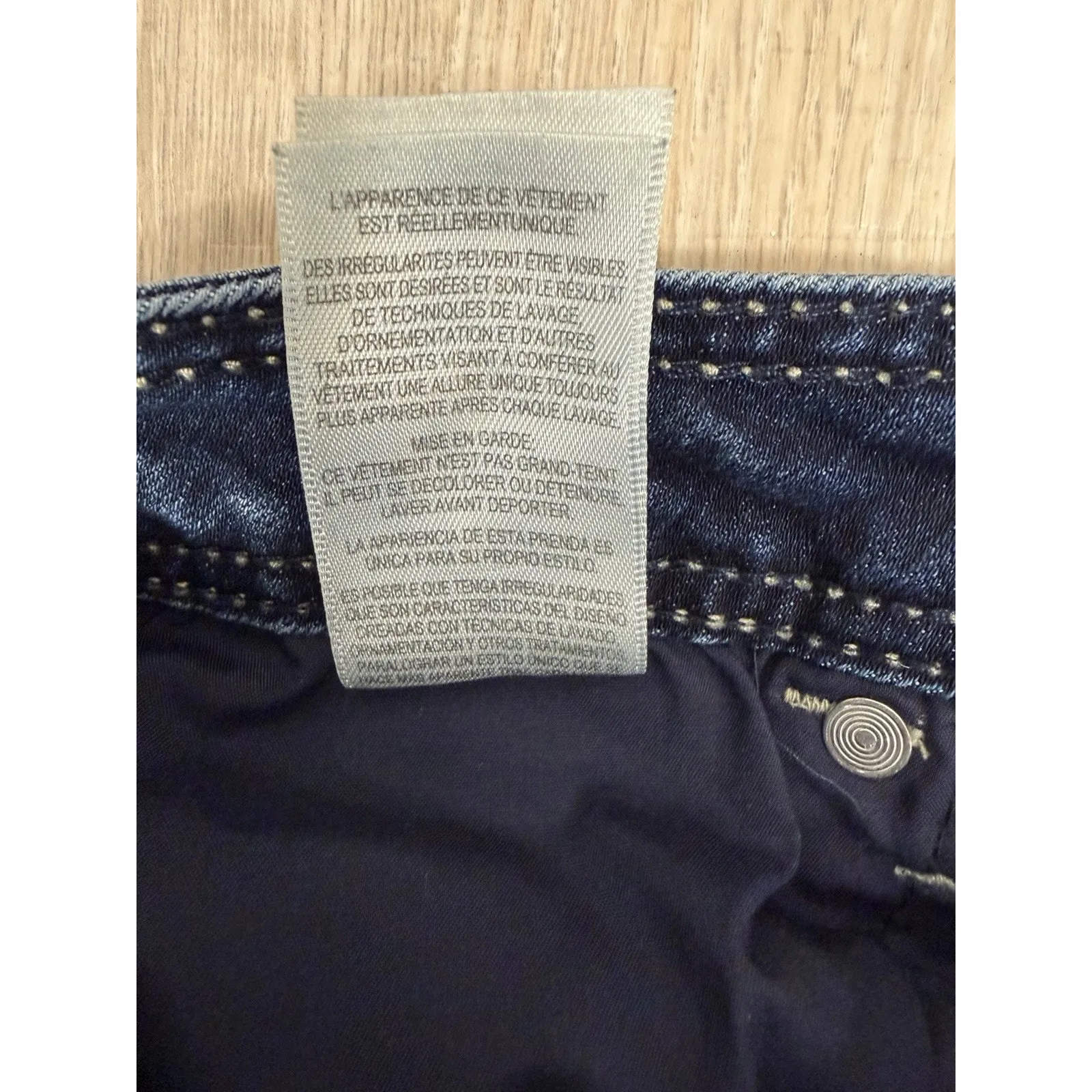 Seven7 Women’s Dark Wash Denim Shorts Size 10 Cuffed Stretch Jean Shorts - Image 9