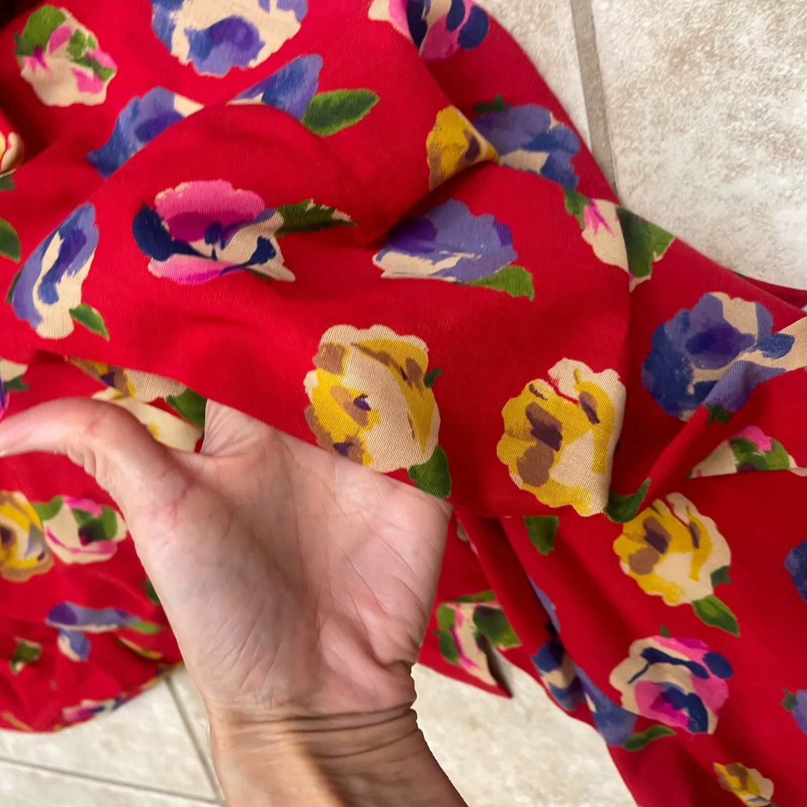 Emanuel UNGARO VTG wool Red Floral Dress Puff Sleeve Mock Neck Midi Knee Size 6 - Image 7