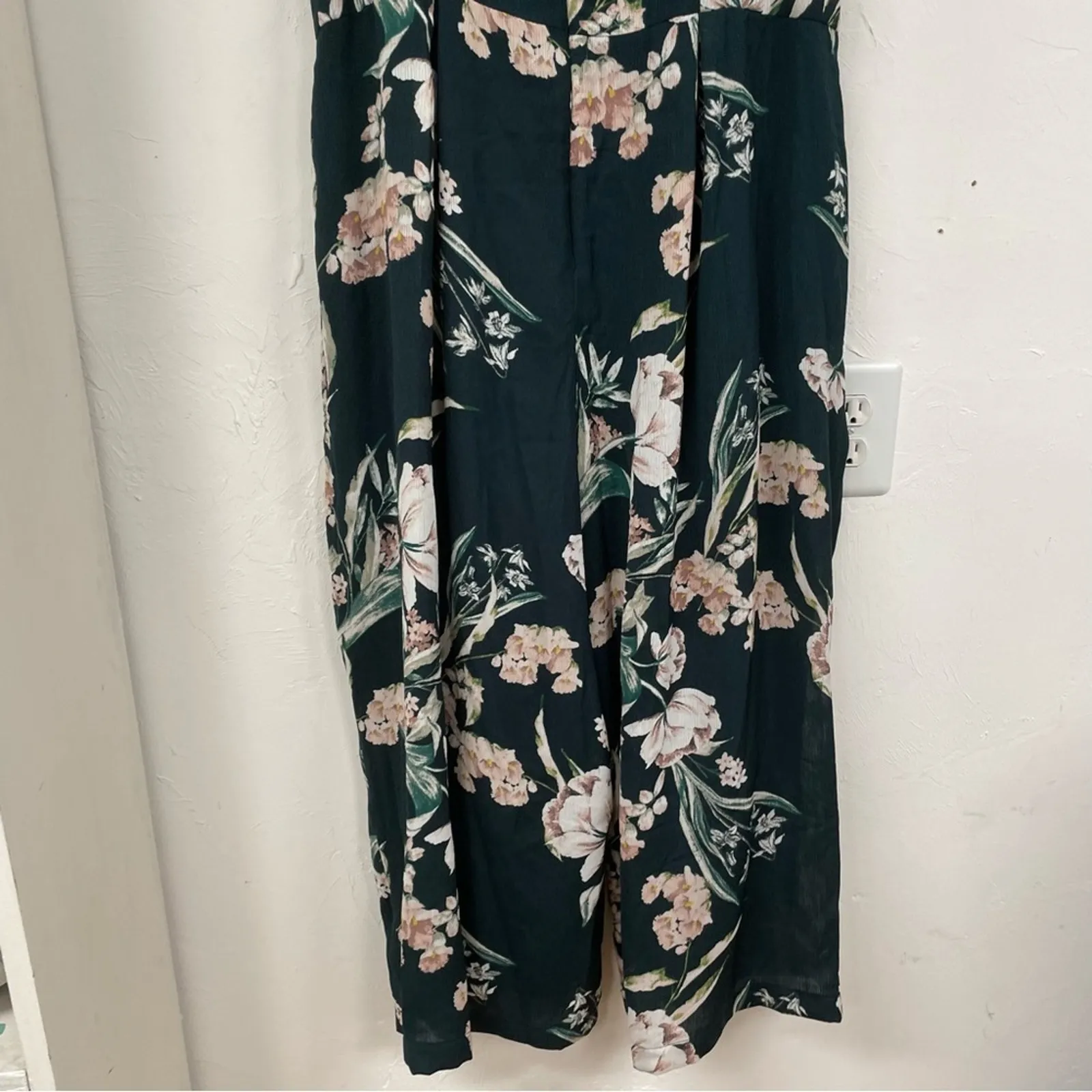 City Chic Forest Green Floral Ruffled Shoulder Jumpsuit Womens 16 Wide Leg Crop - Image 9