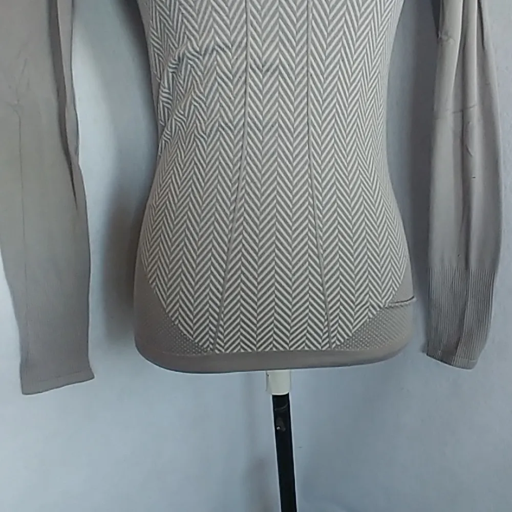 Fabletics  Long Sleeve Top - Image 3