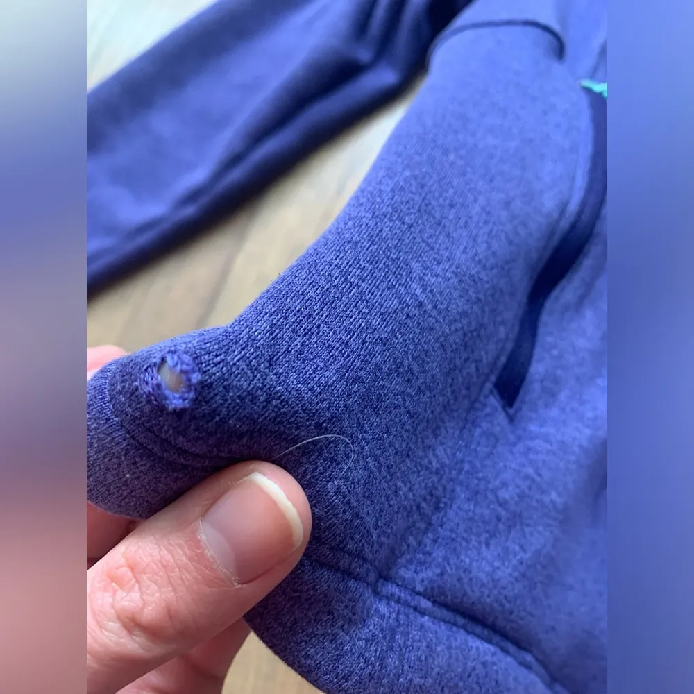 North face zip up medium - Image 3