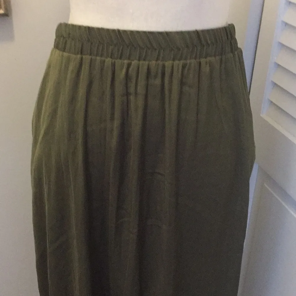 Dress Barn High/low  dress/ coverup/ skirt. - Image 5