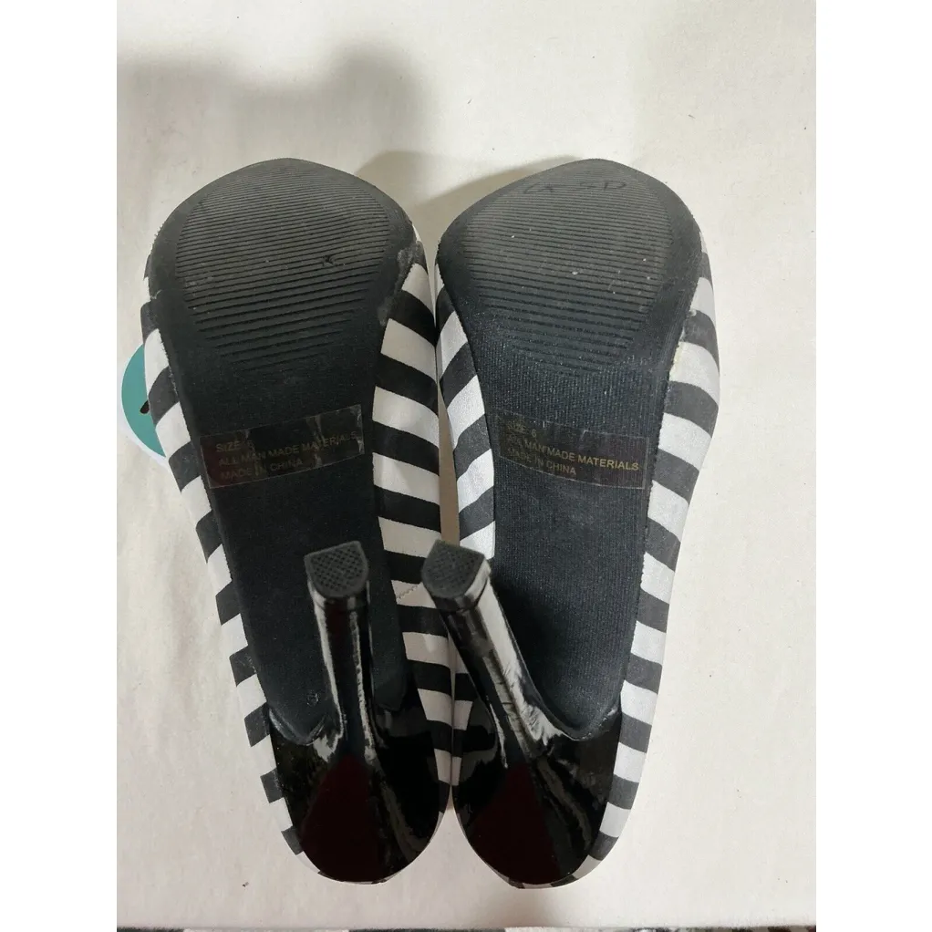 Woman’s Sharlotte Russe Size 6 Black White Stripe Platform Stiletto Heel Shoe - Image 8