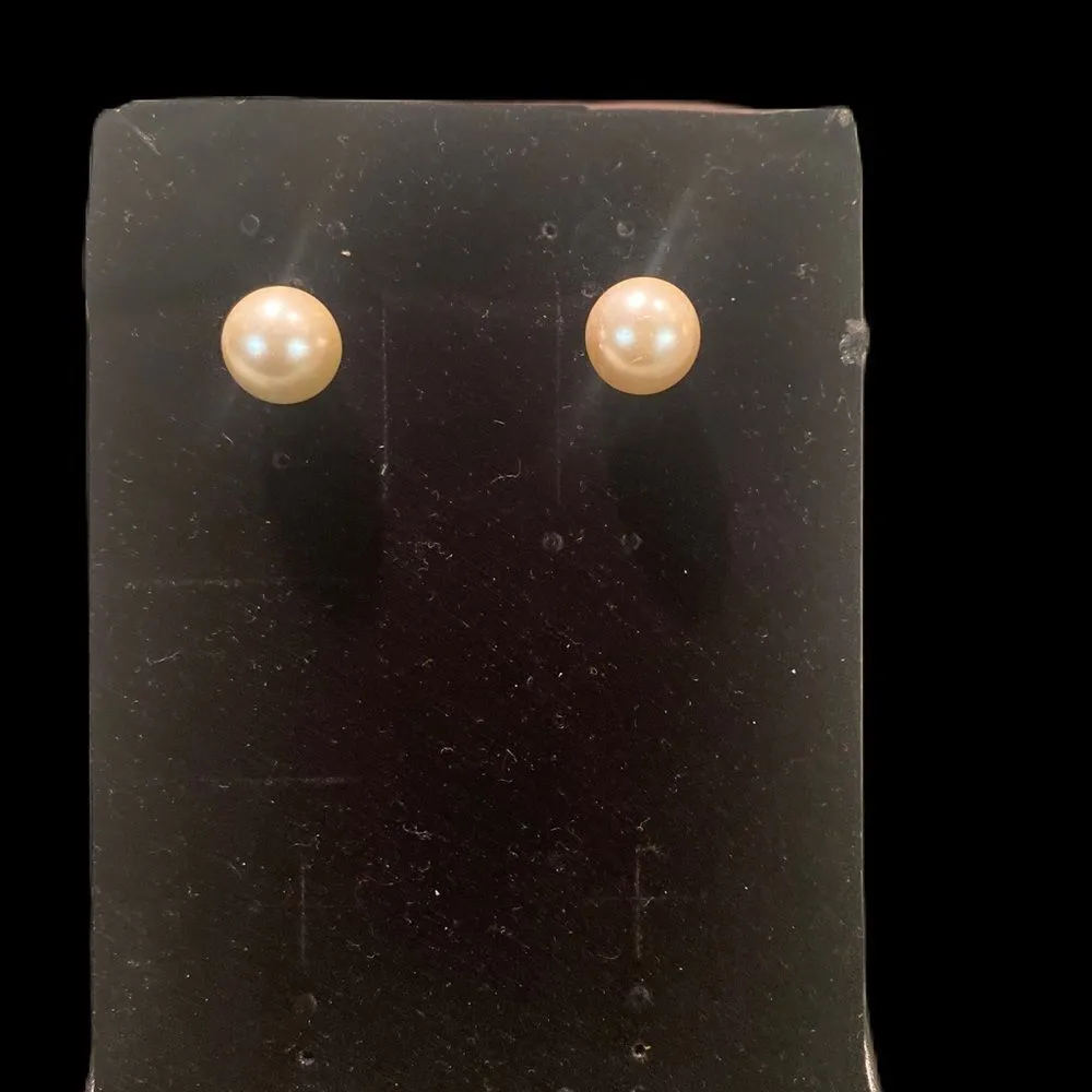 #404 BOUTIQUE Large Pearl Stud Earrings - Image 3