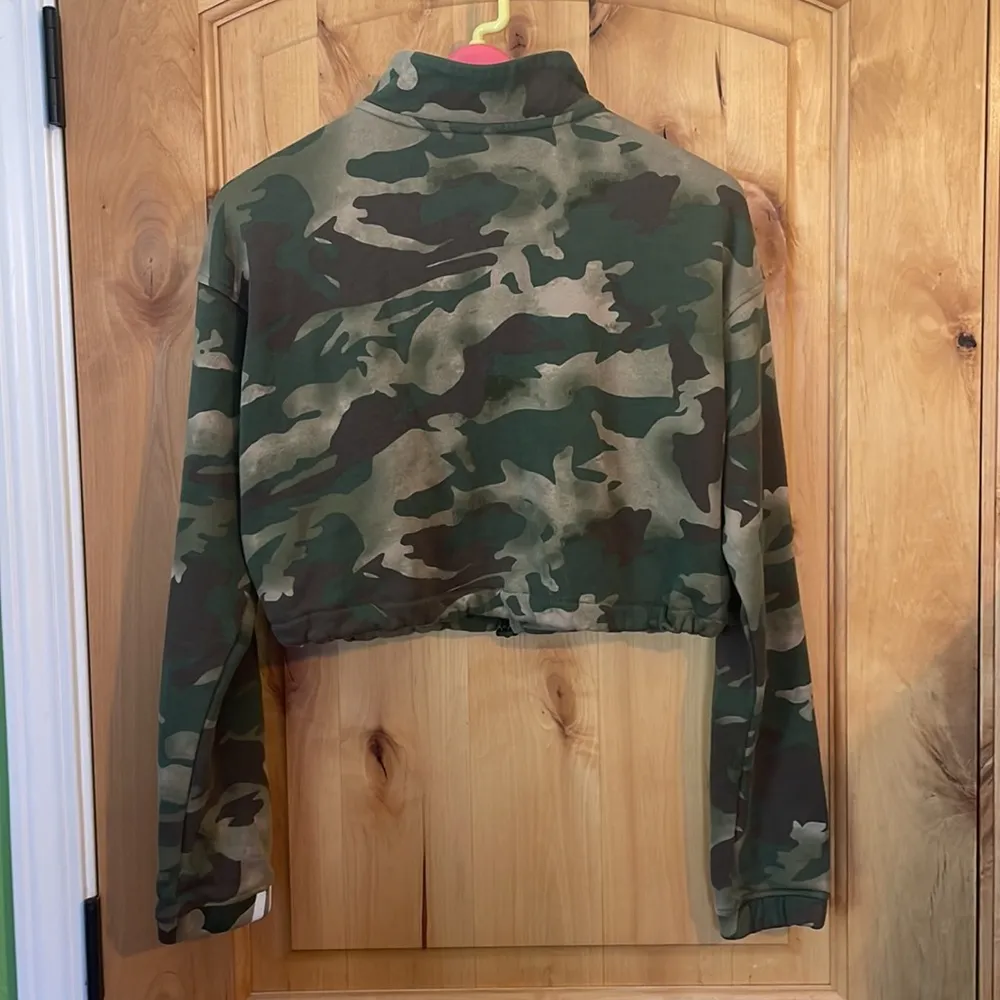 ADIDAS Originals Women's Cotton Camo Cropped Half-Zip Sweatshirt Top $65 EUC S - Image 3