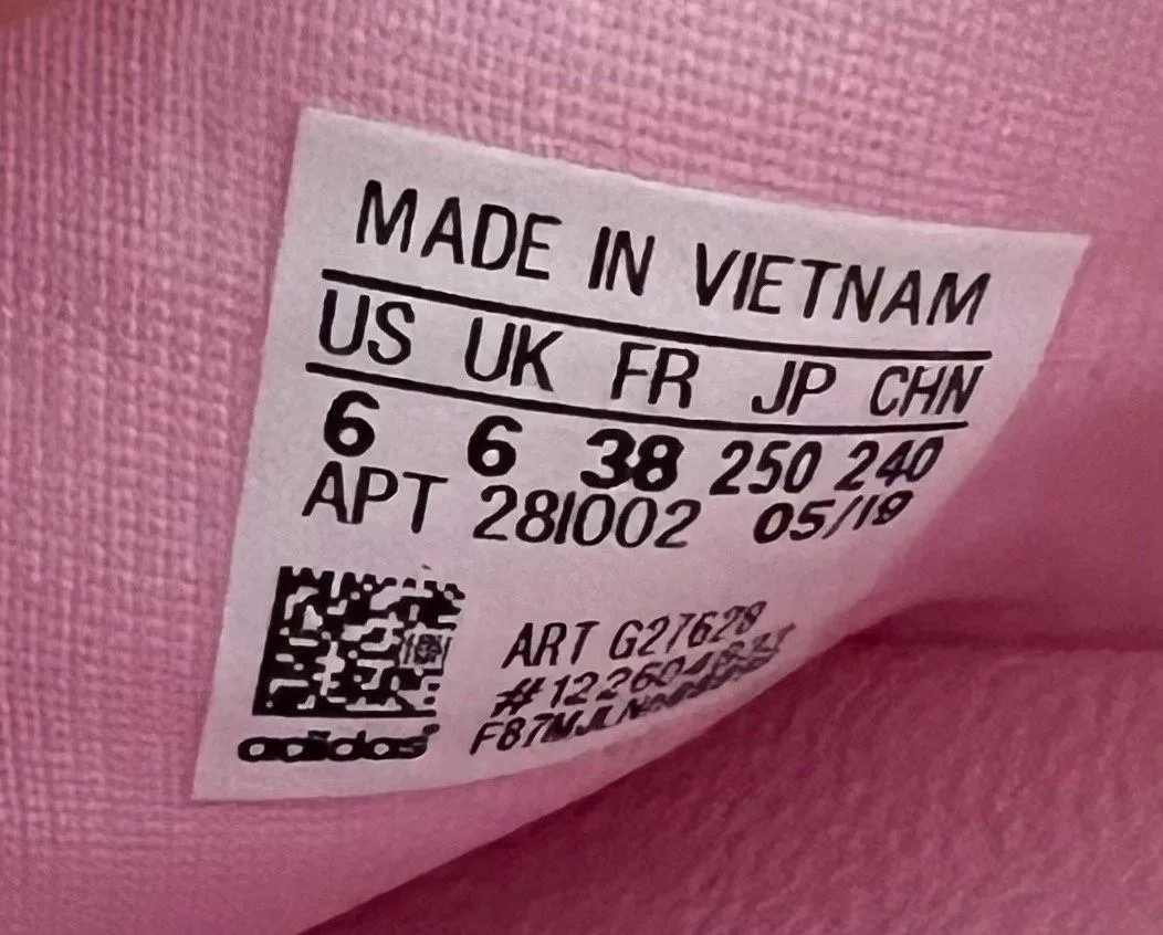 NWT  Adilette Shower Slides J True Pink - Image 7