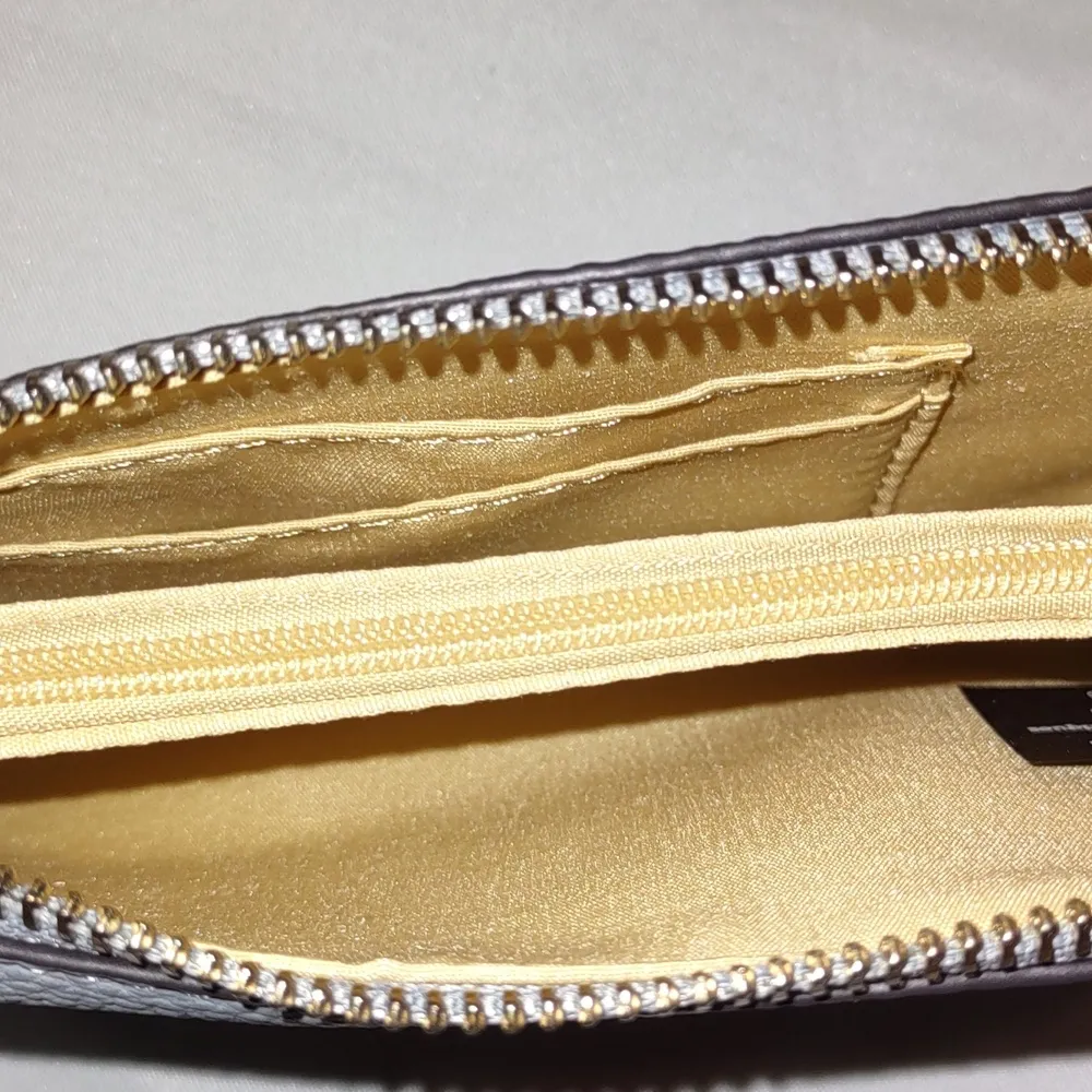 Nanette Lepore wristlet - Image 4