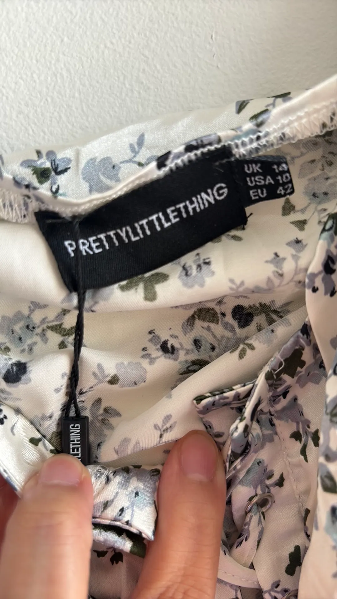 Pretty Little Thing Dress - Image 4