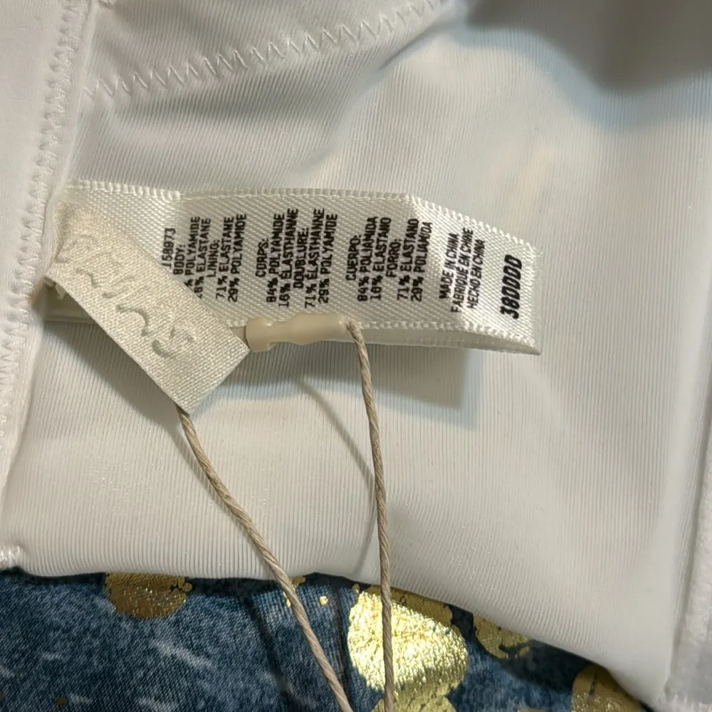 Skims body wireless strapless bra in color marble size 38DDDD - Image 10