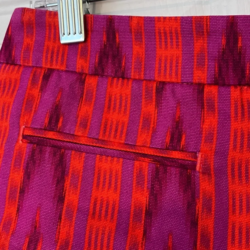 Gap Ikat Tailored Shorts - Size 0 - Image 3